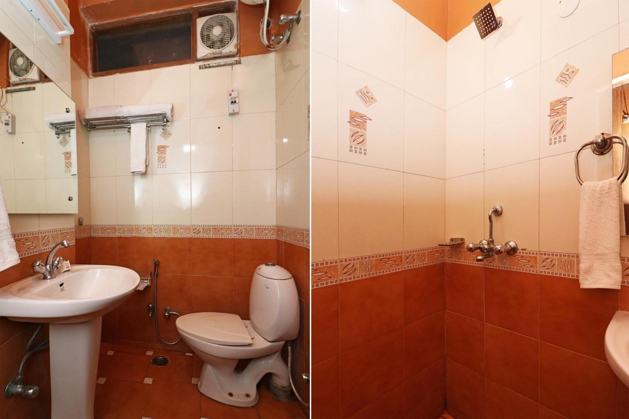 Townhouse Satguru Enclave Road Gurgaon Mokalsar Exterior foto